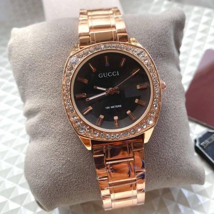 นาฬิกา Gucci นาฬิกาผู้หญิง เกรดA ผลิตจากวัสดุ stainless steel สายสีเงิน และ สายสีทองแดง กันน้ำได้ มีของพร้อมส่ง (จัดส่งฟรี)