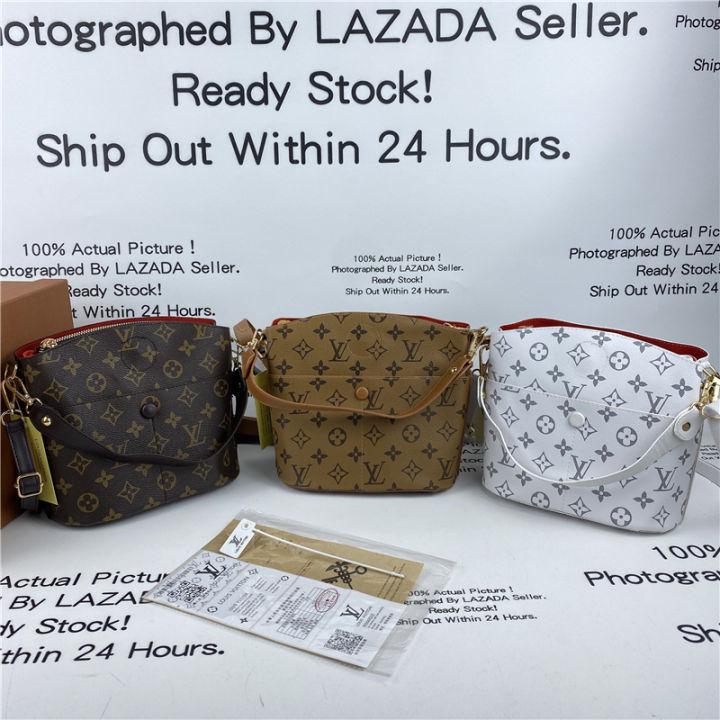 【กล่อง Optional】LOUISˉVUITTON LV กระเป๋าสะพายสำหรับผู้หญิงขายแบรนด์เดิม2021สะพายข้างสะพายไหล่กระเป๋าฟรีผ้าพันคอผ้าพันคอผ้าพันคอ