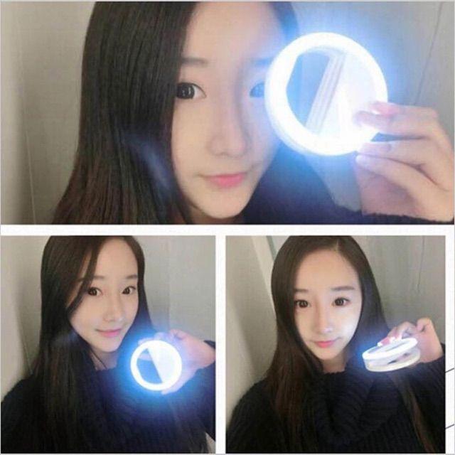 Selfie Ring Light (LED)  ไฟไลฟ์สด ไฟวงแหวนเซลฟี่ หนีบกับโทรศัพท์ ปรับความสว่างได้ 3 ระดับ