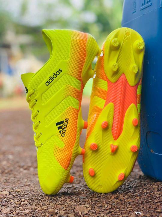 รองเท้ากีฬา รองเท้าฟุตบอล รองเท้าสตั๊ด Adidas_