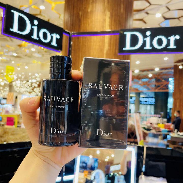 Dior SAUVAGE น้ำหอมผู้ชาย 100 ML. Men\'s Eau de Toilette  ขึ้นทอปชาร์ท น้ำหอมที่ผู้ชายต้องมีไว้ในครองครอง สิ่งสำคัญในการออกเดททางธุรกิจ น้ำหอมผู้ชายระดับพรีเมียม